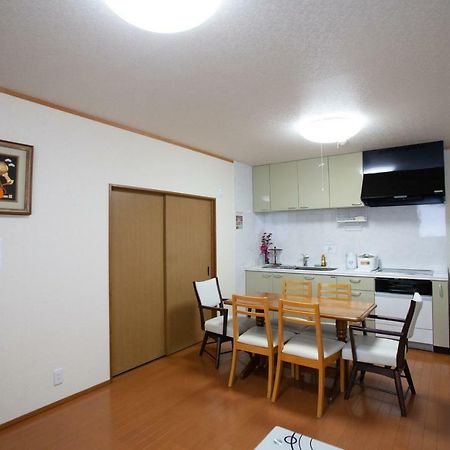 Thanyaporn 2 Apartman Takajama Kültér fotó